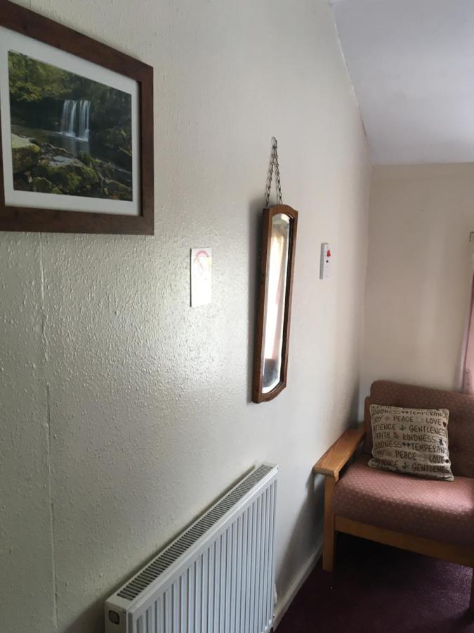 Pantyrathro International Hostel Carmarthen Exteriér fotografie