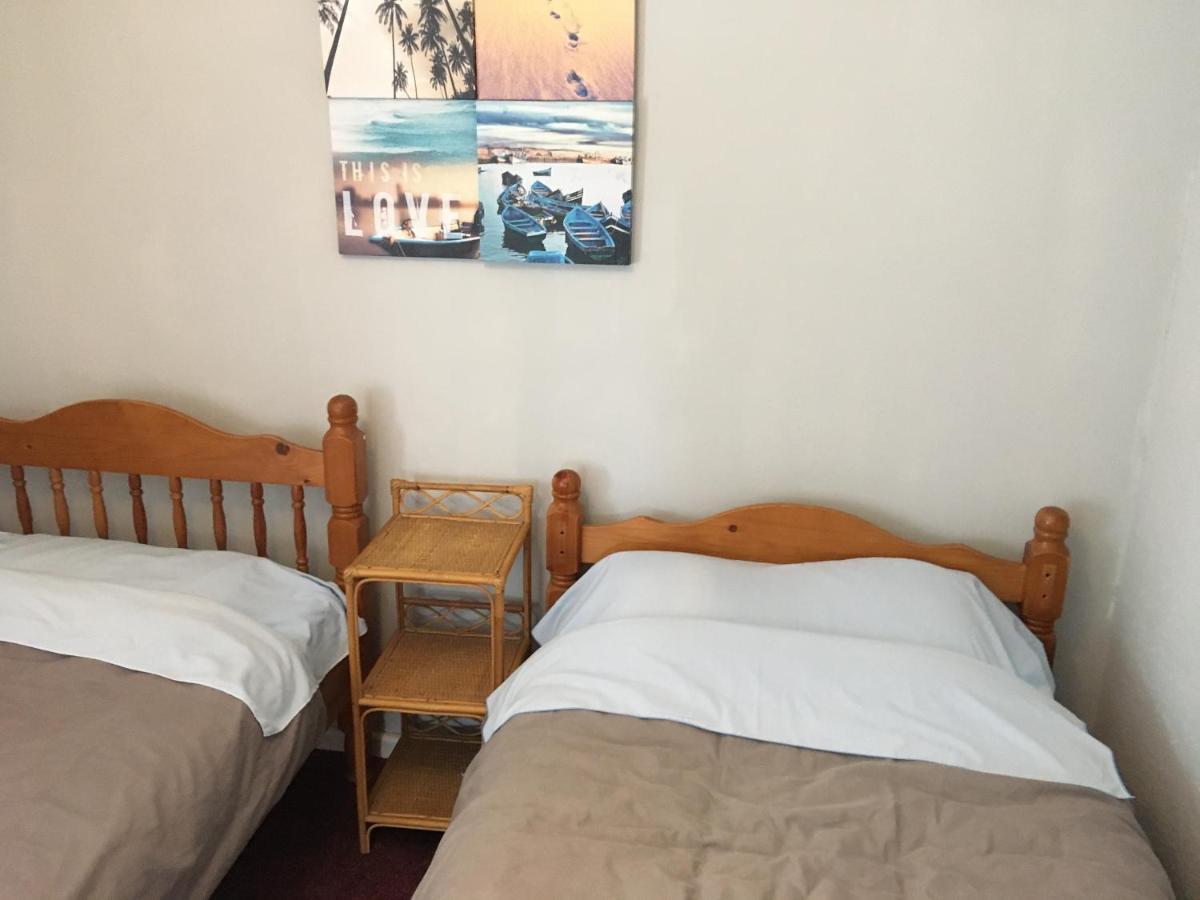 Pantyrathro International Hostel Carmarthen Exteriér fotografie