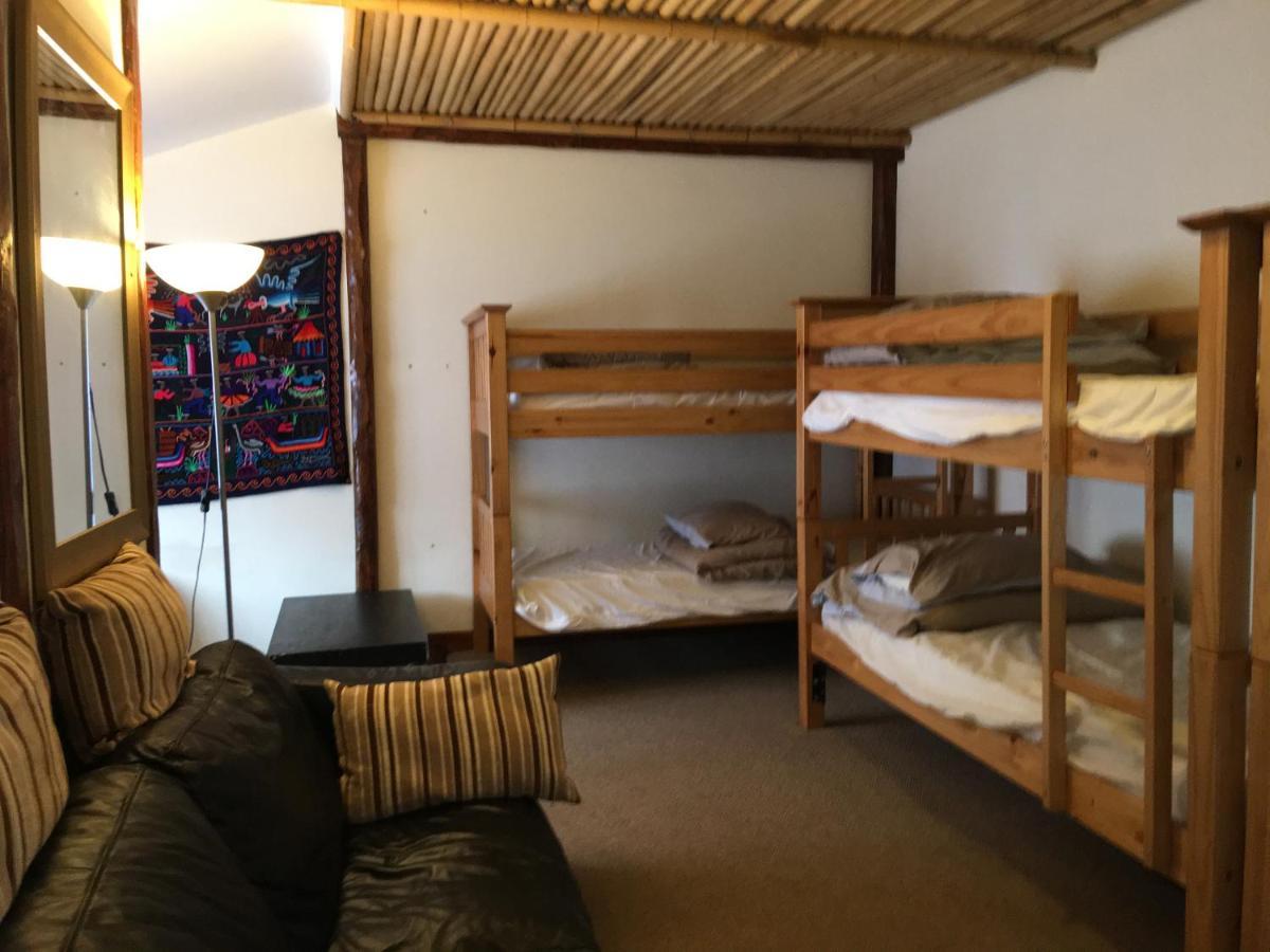 Pantyrathro International Hostel Carmarthen Exteriér fotografie